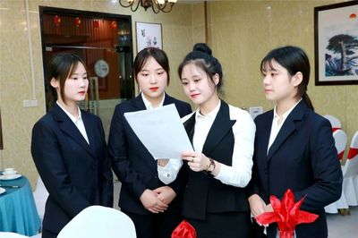 1076萬(wàn)應(yīng)屆生與用工荒并存 餐飲管理專(zhuān)業(yè)為何成為職校熱門(mén)選擇？